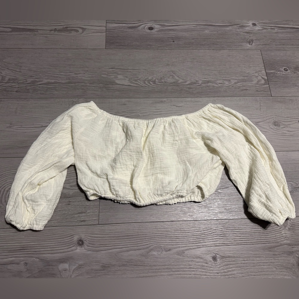Vintage Dorado White Cream Off the shoulder puffy sleeves Top, Size M